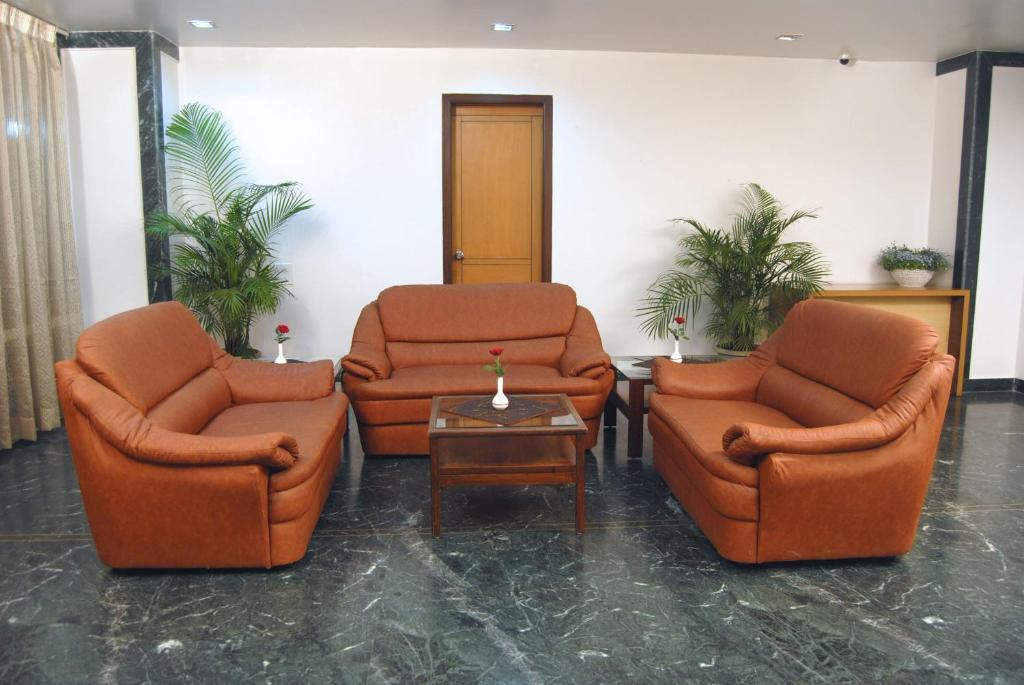 The Ambience Hotel Пуна Экстерьер фото